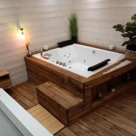 La Vigne D'aubiere 2 *